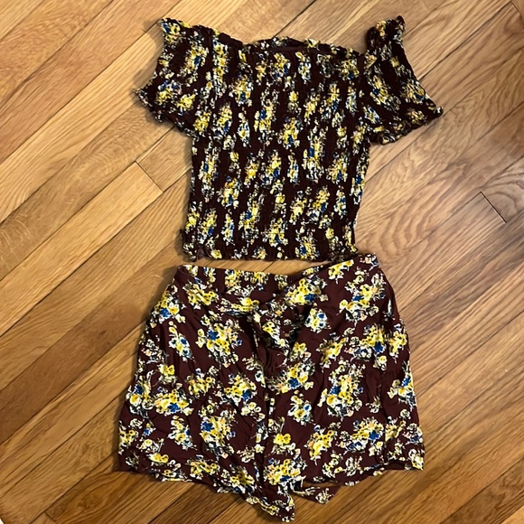 Exhilaration size small off shoulder, crop top and skort set - Picture 1 of 3